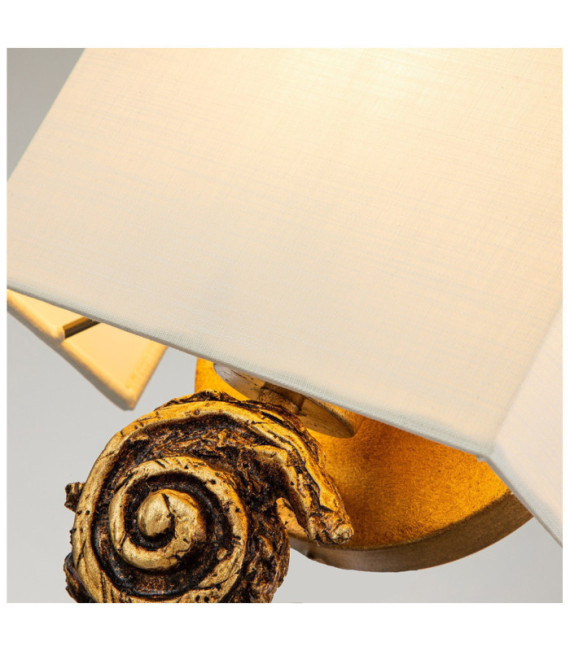 Lampada da parete Swirl. Paralume in lino, acciaio, resina foglia oro