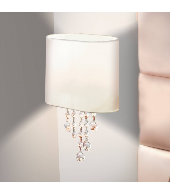 Aplique Nina, en cromo y cristal con pantalla blanca.